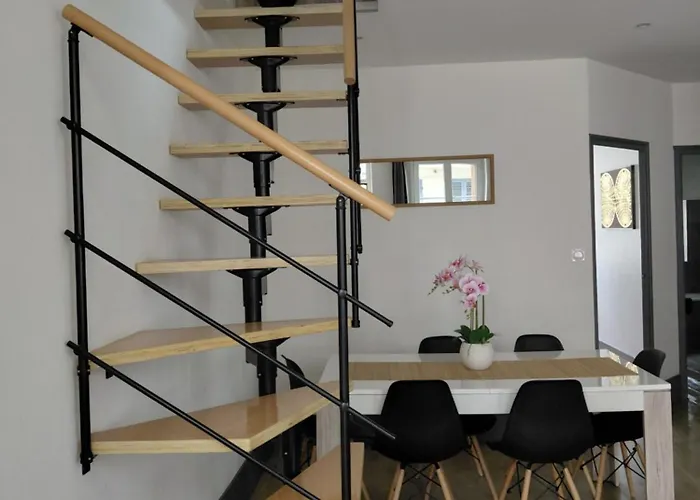 Le Cocon D'alba Apartment *